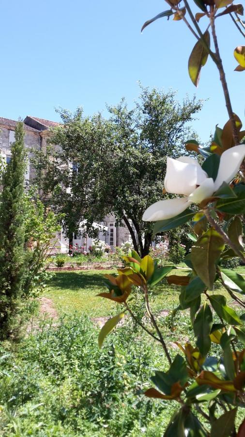 L'Ecrin Bed & Breakfast Villeneuve-sur-Lot Ngoại thất bức ảnh